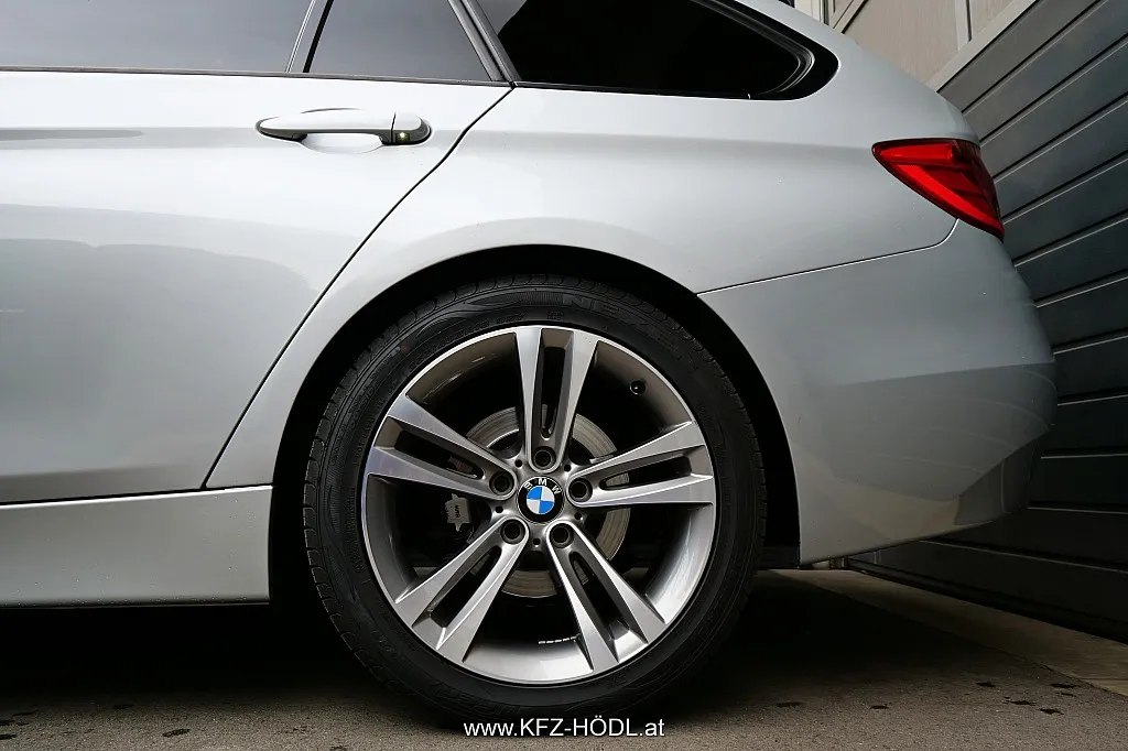 BMW 318d Touring Aut. Sport Image 8