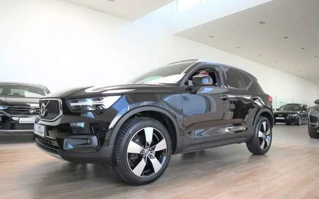 Volvo XC40 2.0D4 AWD*LAUNCH EDITION*FULL OPTION*TOPWAGEN !!! Image 3