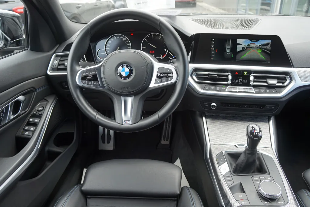 BMW 318 D M SPORT*LIVE COCKPIT PLUS*KAMERA*LED* Image 8