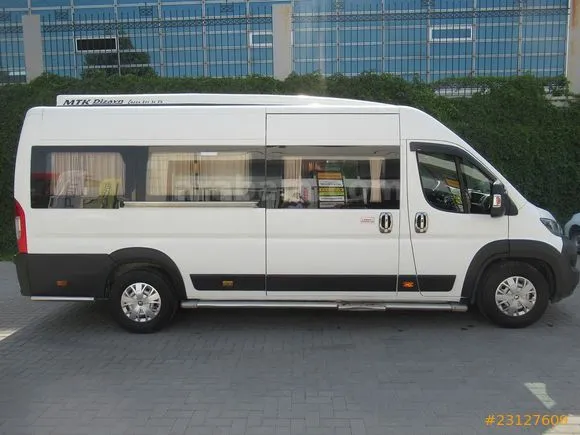 Peugeot Boxer 16+1 L4H2 Image 3