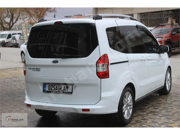 Ford Tourneo Courier 1.5 TDCi Titanium Plus Image 4